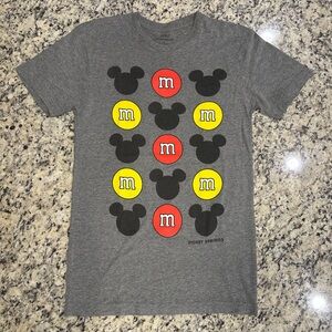 Disney Springs M&Ms Women’s Gray S Crew-Neck Short-Sleeve Graphic T-Shirt